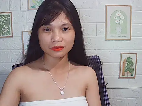 -Nancy-y online show from June 3, 2026, 3:39 pm