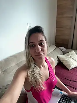 Snapshot of Betinhaalves chatting on June 3, 2026, 12:50 pm Betinhaalves online show from June 3, 2026, 12:50 pm