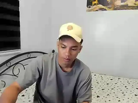 urfucker vinz online show from July 17, 2026, 2:47 pm