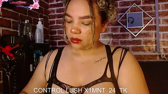 Snapshot of emma_bdsm_ chatting on July 16, 2026, 3:58 am emma bdsm online show from July 16, 2026, 3:58 am