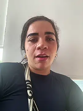 Snapshot of Siri_Luxx chatting on June 17, 2026, 7:57 pm Siri Luxx online show from June 17, 2026, 7:57 pm