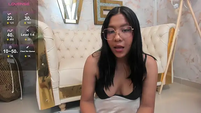 Snapshot of Chloe_dreams4u chatting on July 28, 2026, 3:21 pm Chloe dreams4u online show from July 28, 2026, 3:21 pm