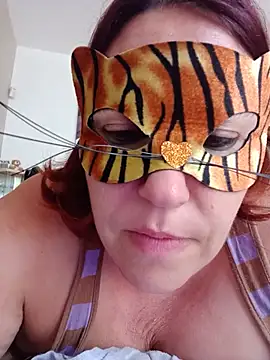 Bambolina2026 online show from June 11, 2026, 4:48 pm