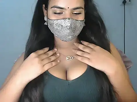 Snapshot of Curvy_Deepa chatting on July 27, 2026, 2:24 pm Curvy Deepa online show from July 27, 2026, 2:24 pm