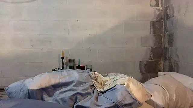 Snapshot of thierrybae chatting on July 22, 2026, 5:42 am thierrybae online show from July 22, 2026, 5:42 am