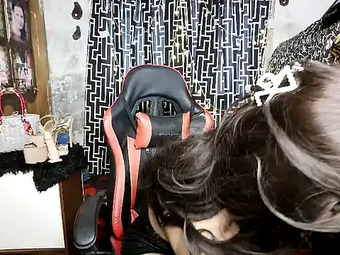 Snapshot of mistress_barbie chatting on July 20, 2026, 6:43 am mistress barbie online show from July 20, 2026, 6:43 am