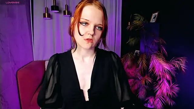 Goddess  Alice online show from July 2, 2026, 1:39 pm