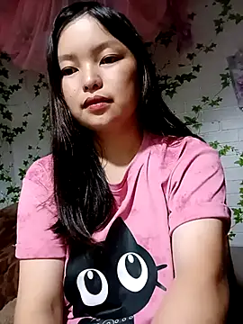 Snapshot of Linna-bae chatting on June 21, 2026, 2:01 pm Linna-bae online show from June 21, 2026, 2:01 pm