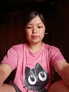 Snapshot of Linna-bae chatting on June 22, 2026, 2:28 am Linna-bae online show from June 22, 2026, 2:28 am