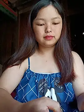 Snapshot of Linna-bae chatting on July 11, 2026, 1:50 am Linna-bae online show from July 11, 2026, 1:50 am