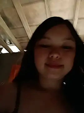 Snapshot of Linna-bae chatting on July 18, 2026, 9:07 am Linna-bae online show from July 18, 2026, 9:07 am
