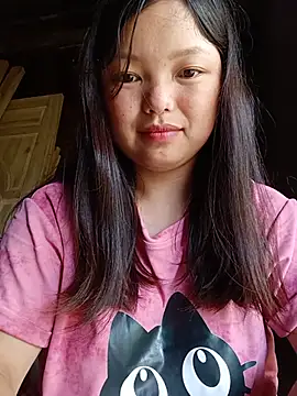Snapshot of Linna-bae chatting on June 14, 2026, 2:24 am Linna-bae online show from June 14, 2026, 2:24 am