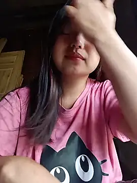 Snapshot of Linna-bae chatting on June 14, 2026, 12:07 am Linna-bae online show from June 14, 2026, 12:07 am