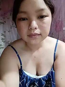 Snapshot of Linna-bae chatting on July 11, 2026, 2:39 pm Linna-bae online show from July 11, 2026, 2:39 pm