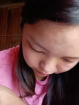 Snapshot of Linna-bae chatting on July 21, 2026, 1:19 am Linna-bae online show from July 21, 2026, 1:19 am