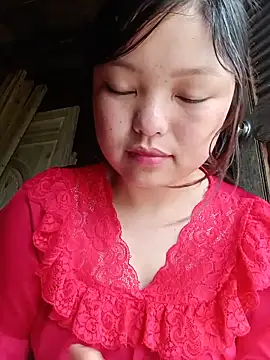 Snapshot of Linna-bae chatting on June 11, 2026, 3:58 am Linna-bae online show from June 11, 2026, 3:58 am