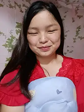 Snapshot of Linna-bae chatting on July 19, 2026, 12:57 pm Linna-bae online show from July 19, 2026, 12:57 pm
