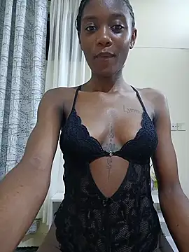 Snapshot of Sweet-Hennessy chatting on June 9, 2026, 9:16 pm Sweet-Hennessy online show from June 9, 2026, 9:16 pm