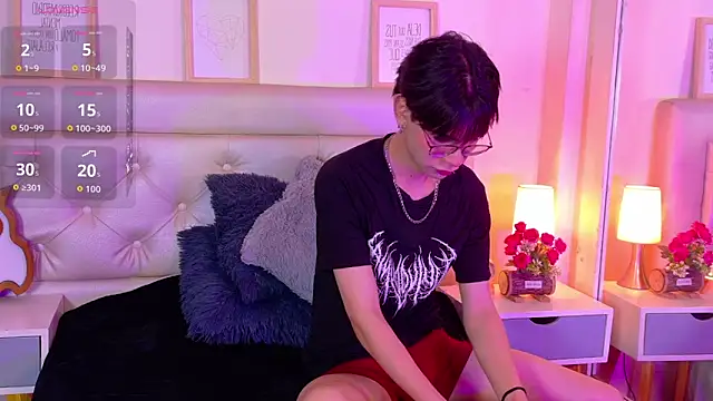 Snapshot of Kim_Adrien chatting on June 4, 2026, 3:33 am Kim Adrien online show from June 4, 2026, 3:33 am