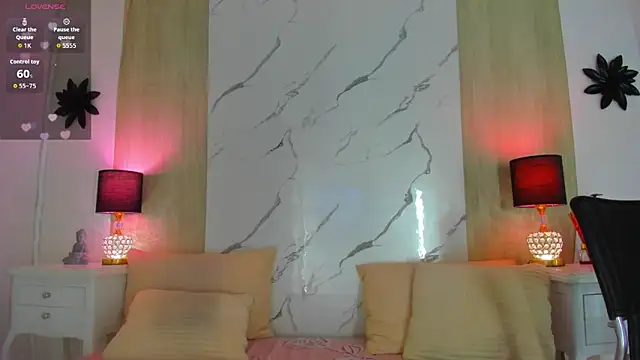 Snapshot of DanniValencia chatting on June 20, 2026, 10:48 pm DanniValencia online show from June 20, 2026, 10:48 pm