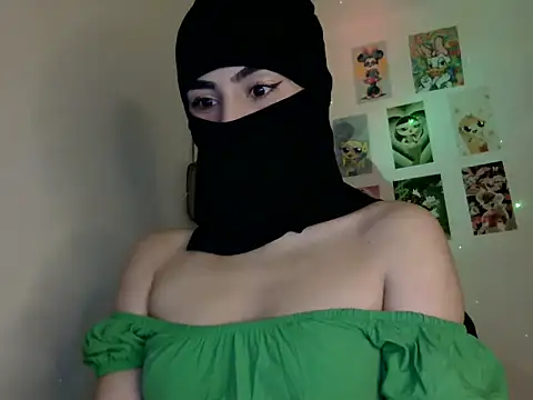 Snapshot of veiledamira01 chatting on July 29, 2026, 11:26 pm veiledamira01 online show from July 29, 2026, 11:26 pm