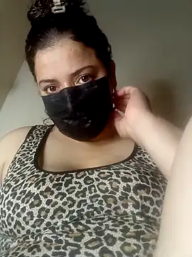 Snapshot of daloua_sexy chatting on August 3, 2026, 2:56 pm daloua sexy online show from August 3, 2026, 2:56 pm