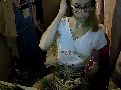Snapshot of Aphrodity_Roxx chatting on July 18, 2026, 11:24 pm Aphrodity Roxx online show from July 18, 2026, 11:24 pm