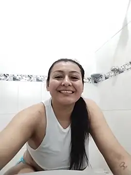 Snapshot of sussan_sexymilf chatting on July 15, 2026, 6:15 pm sussan sexymilf online show from July 15, 2026, 6:15 pm