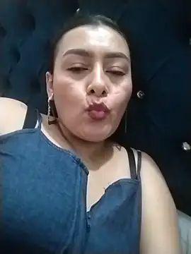 Snapshot of sussan_sexymilf chatting on July 17, 2026, 9:34 pm sussan sexymilf online show from July 17, 2026, 9:34 pm