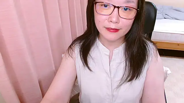 LENA-xo online show from July 25, 2026, 2:56 pm