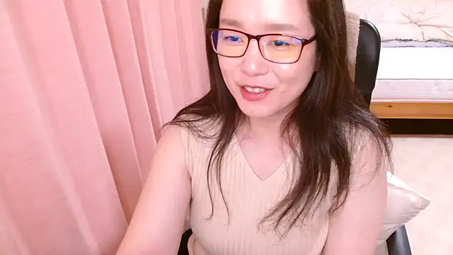 LENA-xo online show from June 28, 2026, 7:03 am