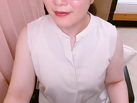 LENA-xo online show from July 6, 2026, 3:14 pm