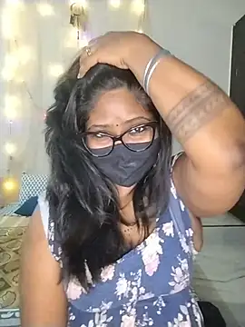 crazysexycouple000 online show from June 8, 2026, 12:27 pm