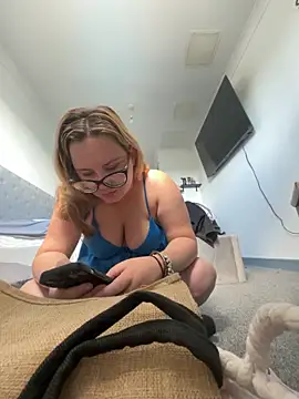 Snapshot of Sashasweetcherry chatting on June 9, 2026, 10:38 am Sashasweetcherry online show from June 9, 2026, 10:38 am