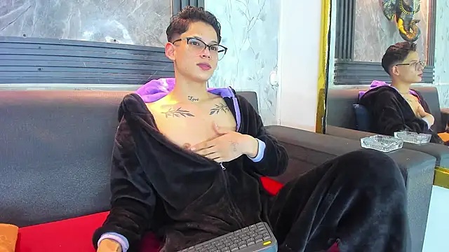 Brianhot0F online show from July 23, 2026, 12:13 am