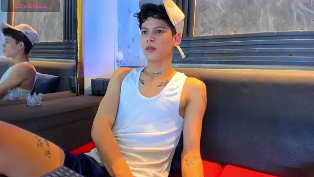 Brianhot0F online show from June 19, 2026, 11:49 am