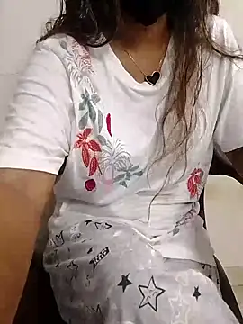 Cherry Bommm online show from June 11, 2026, 2:14 pm