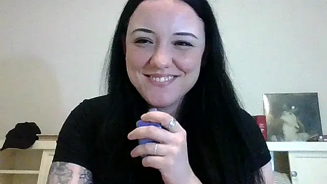 Snapshot of altravenn chatting on June 8, 2026, 8:26 am altravenn online show from June 8, 2026, 8:26 am