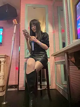 Snapshot of squirtqueen6 chatting on August 1, 2026, 12:36 pm squirtqueen6 online show from August 1, 2026, 12:36 pm