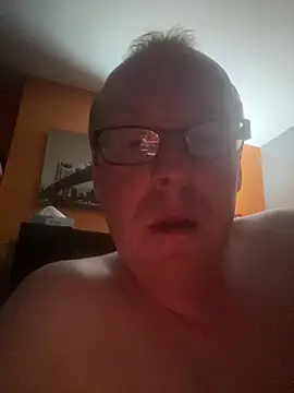 Palered online show from June 11, 2026, 11:02 pm