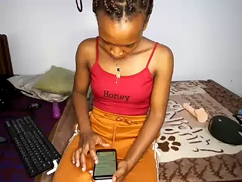 Snapshot of Nelly___ chatting on July 21, 2026, 8:32 pm Nelly online show from July 21, 2026, 8:32 pm