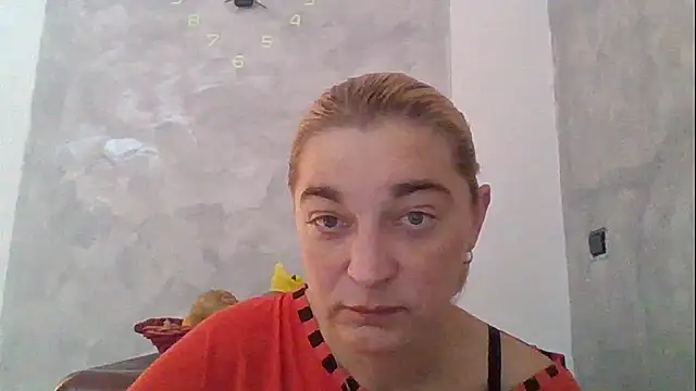 Snapshot of Morgana973 chatting on June 6, 2026, 6:18 am Morgana973 online show from June 6, 2026, 6:18 am