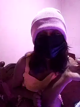 queen shelly online show from July 28, 2026, 7:39 pm