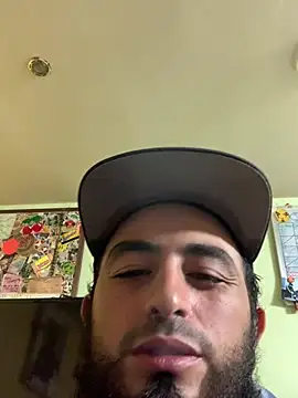 Snapshot of urratherme chatting on June 27, 2026, 5:02 am urratherme online show from June 27, 2026, 5:02 am