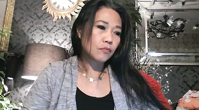 Snapshot of Hornygirltheone chatting on February 4, 2025, 12:19 am Hornygirltheone online show from February 4, 2025, 12:19 am