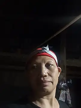 Snapshot of Ila-min chatting on June 9, 2026, 1:45 pm Ila-min online show from June 9, 2026, 1:45 pm