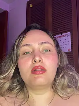 Snapshot of Rositafresitaa chatting on June 9, 2026, 4:35 am Rositafresitaa online show from June 9, 2026, 4:35 am