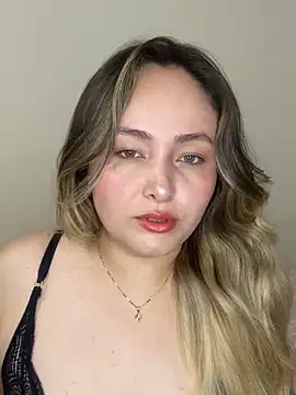Snapshot of Rositafresitaa chatting on June 14, 2026, 1:02 am Rositafresitaa online show from June 14, 2026, 1:02 am