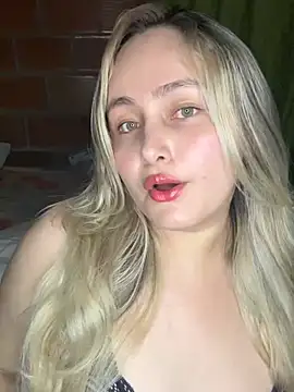 Snapshot of Rositafresitaa chatting on June 19, 2026, 1:44 am Rositafresitaa online show from June 19, 2026, 1:44 am