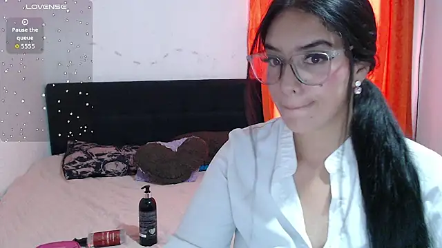 emma grace11 online show from June 6, 2026, 6:24 pm